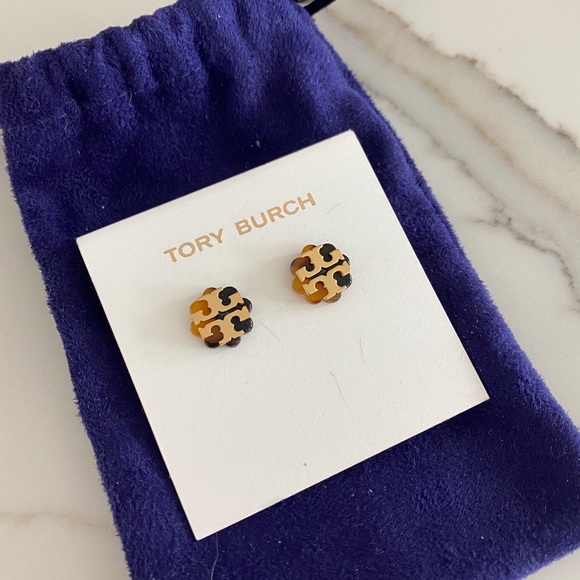 Tory Burch Jewelry - NEW Tory Burch Tortoise Logo Stud Earrings